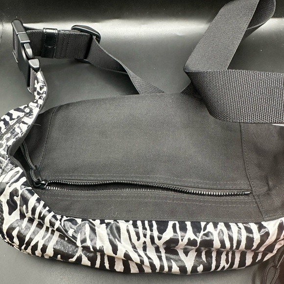 Saint Laurent Zebra Print Vinyl Bag RARE NWT - Picture 7 of 7